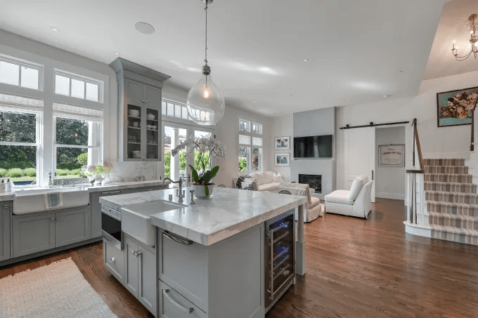 Kitchen.CDMO6j2s